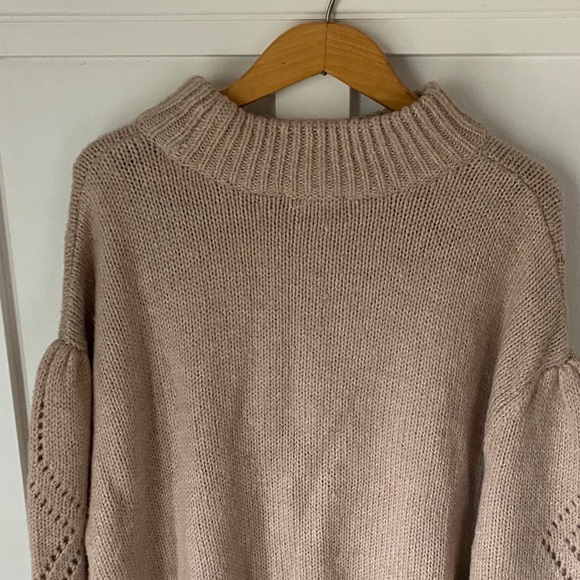 H&M Women's Beige Sweater - Picture 5 of 10